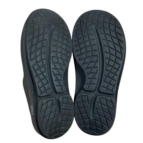 Oofos OOcloog Womens 8 Mens 6 Slip On Recovery Clogs Black Sport Slide - Picture 8 of 9